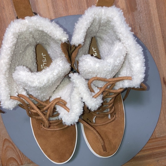 NWOT J/SLIDES boots - Picture 6 of 14